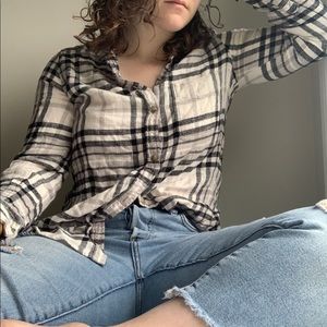 3 for $30💕 American Eagle B&W Flannel